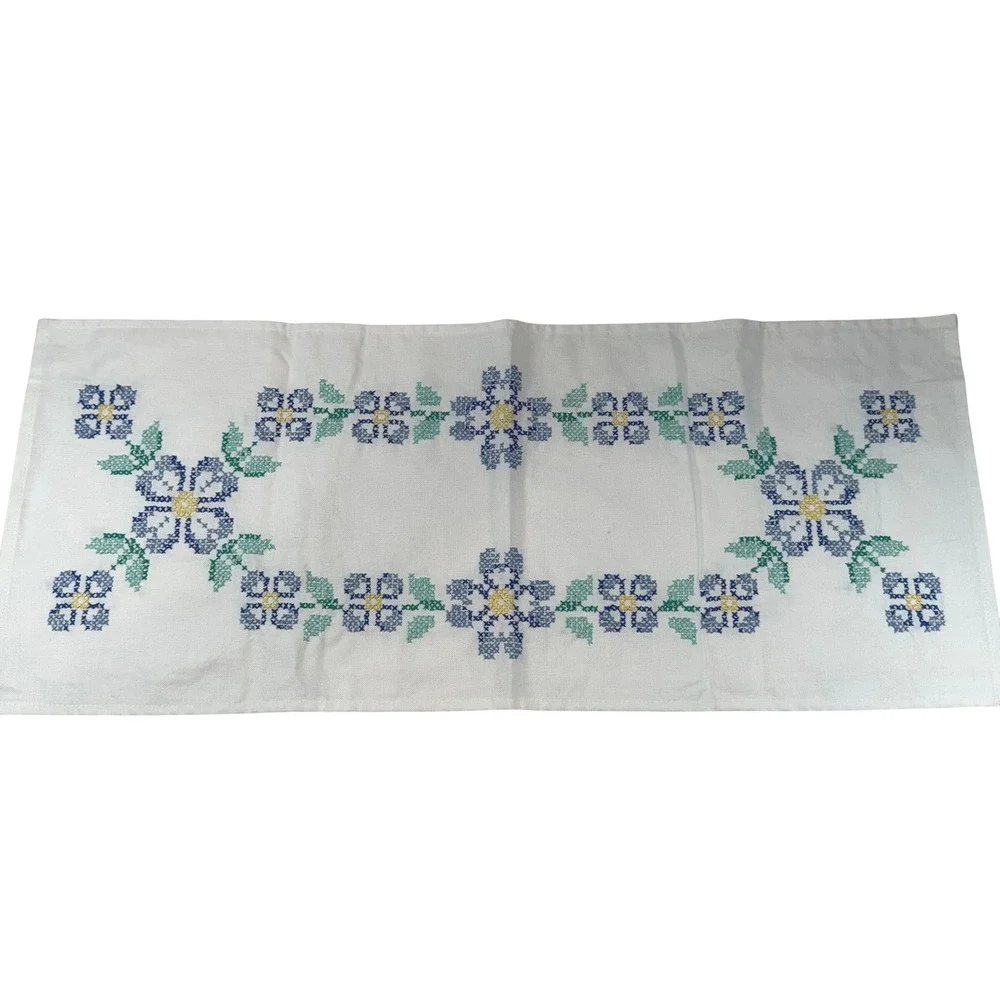 VTG Table Runner 25x10 White Blue Floral Cross Stitch Cottagecore‎ Farmhouse